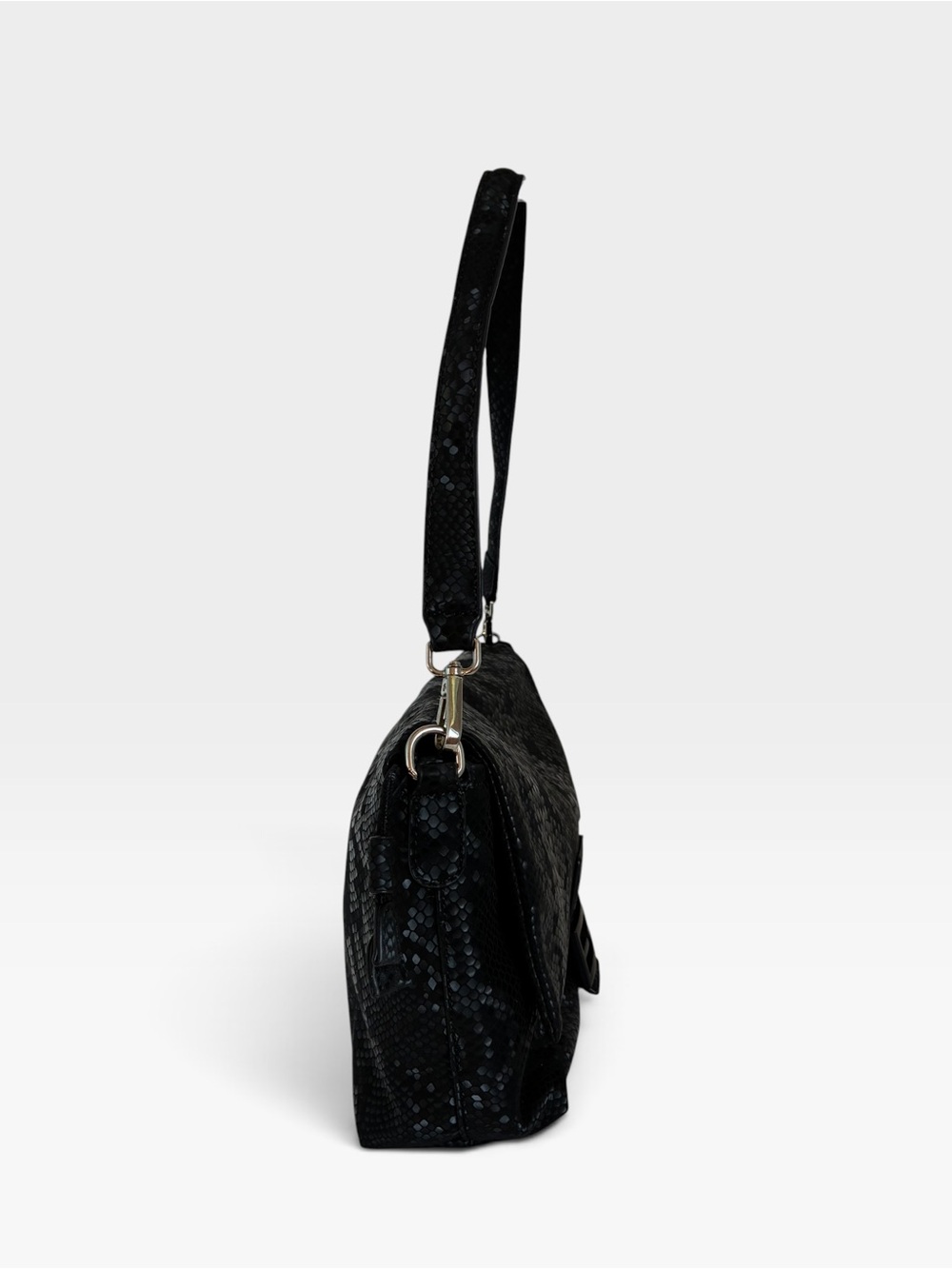 Black Snake-Embossed Shoulder Bag - Unbranded - Picture 4 of 6